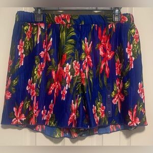 NWT Tommy Hilfiger Pleated Floral Shorts